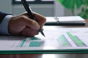 How risk management reduces premiums through fixes.